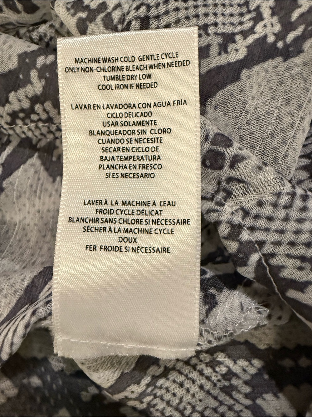 KUT from the Kloth Harper Snake Print Roll Tab Blouse Gray Small - Picture 15 of 15